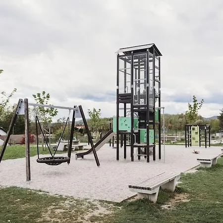 Cozy Nest In Quiet Neighbourhood, Free Parking לובליאנה