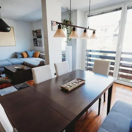 דירה Cozy Nest In Quiet Neighbourhood, Free Parking לובליאנה