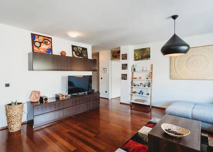 Apartma Cozy Nest In Quiet Neighbourhood, Free Parking *