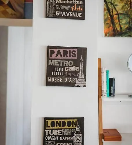 Cozy Nest In Quiet Neighbourhood, Free Parking *