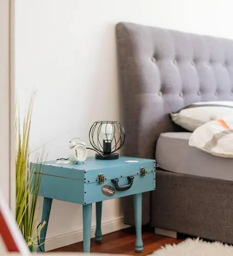 Cozy Nest In Quiet Neighbourhood, Free Parking *