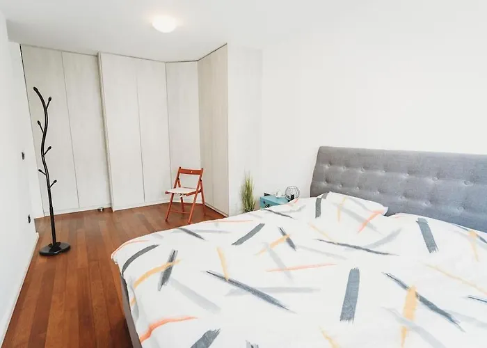 Apartma Cozy Nest In Quiet Neighbourhood, Free Parking